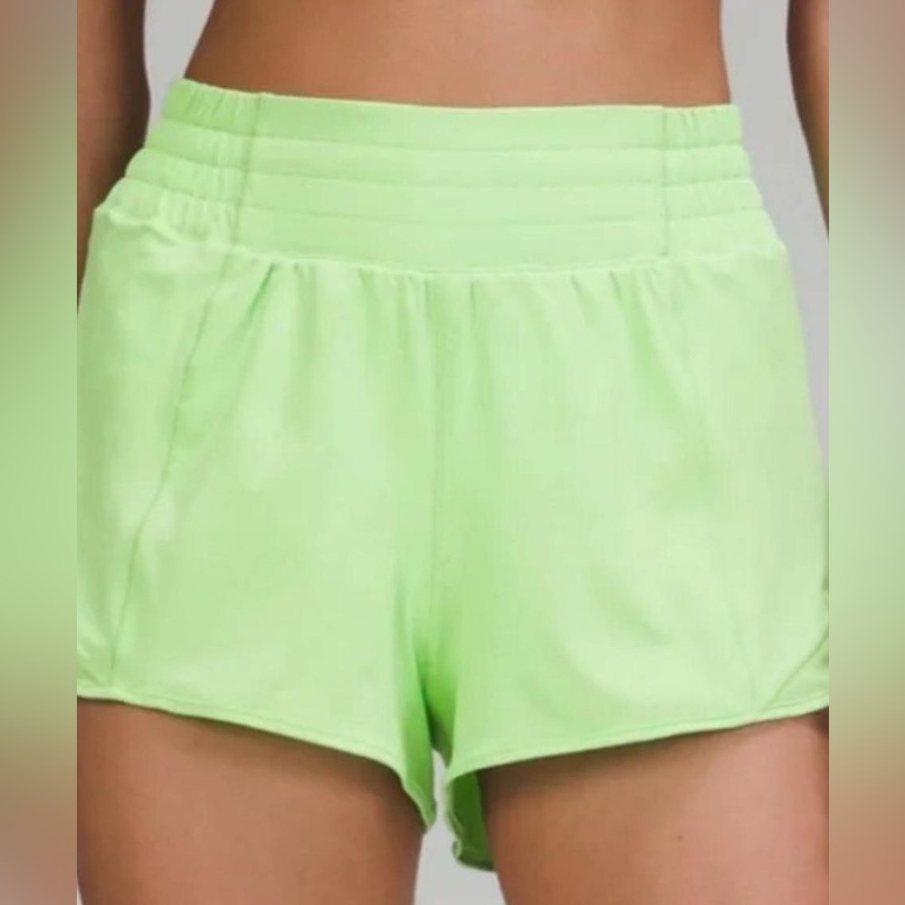 Lululemon hottie hot 
HR short 4” lined size 4